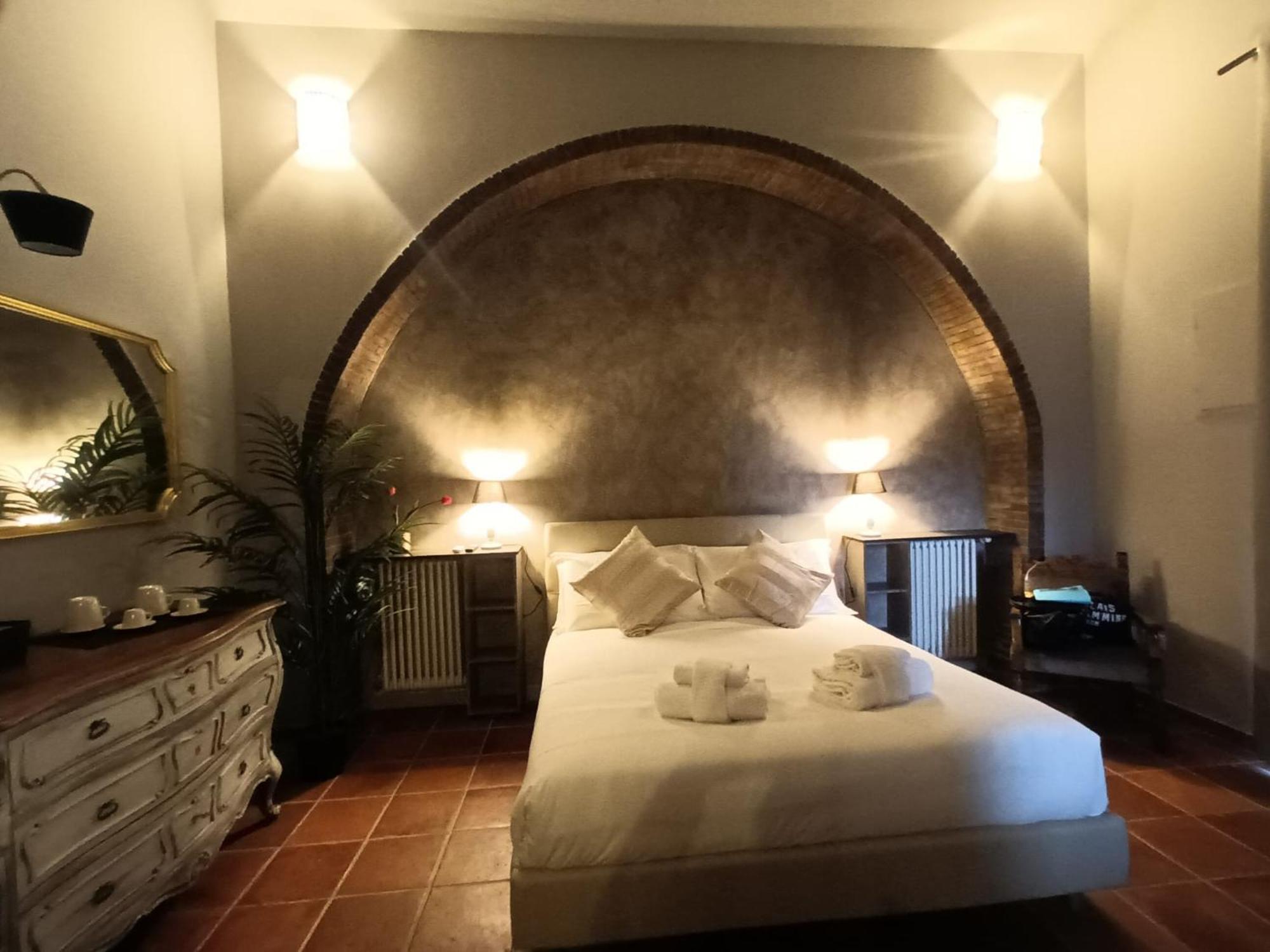 Lucilla'S Suite San Pietro Station โรม ภายนอก รูปภาพ